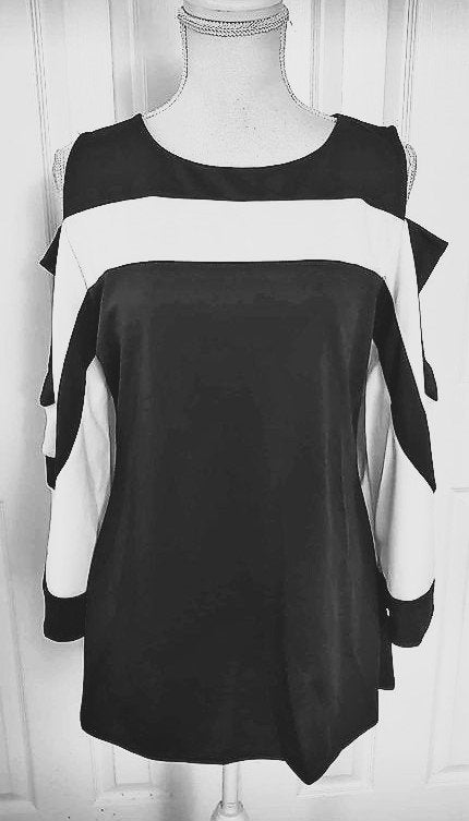 Black and White Women's Cutout Long Sleeve Top Size XL