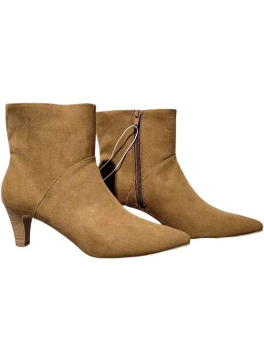 Ladies Trendy Ankle Boots Sizes 8 and 8.5 NWT