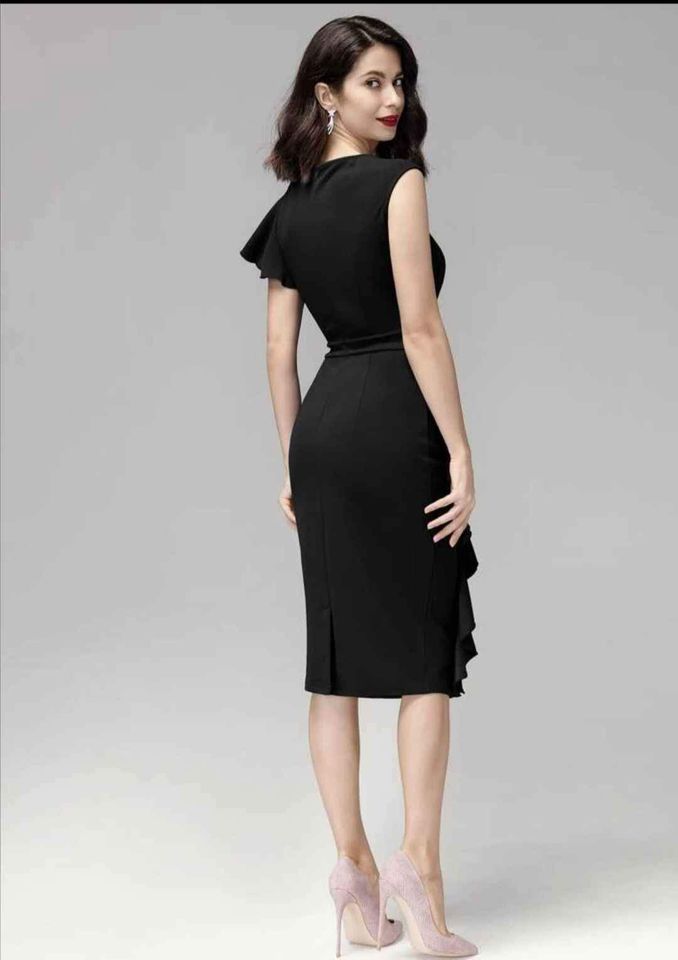 Sleeveless Ruffled Women's Pencil Dress Size Large