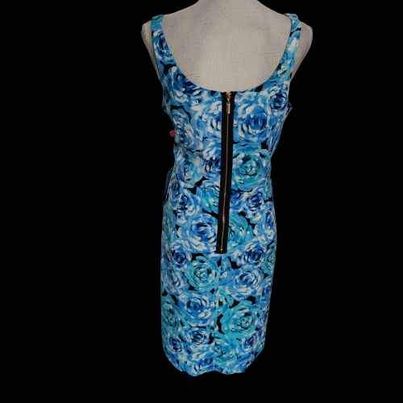 Luxe by Carmen Marc Valvo Sleeveless Square Neck Dress