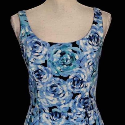 Luxe by Carmen Marc Valvo Sleeveless Square Neck Dress