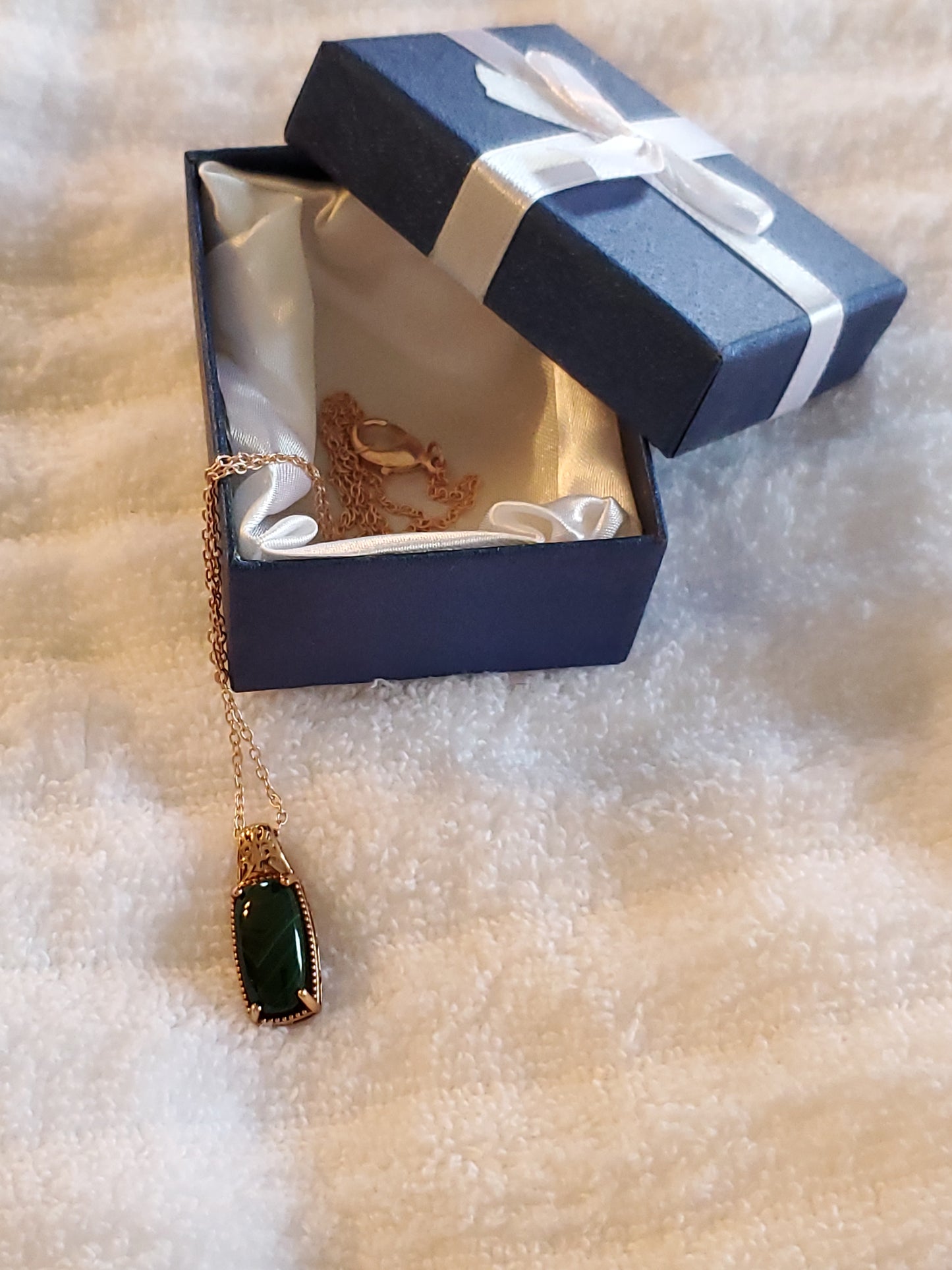 Necklace, African Malachite Pendant Necklace 20 Inch