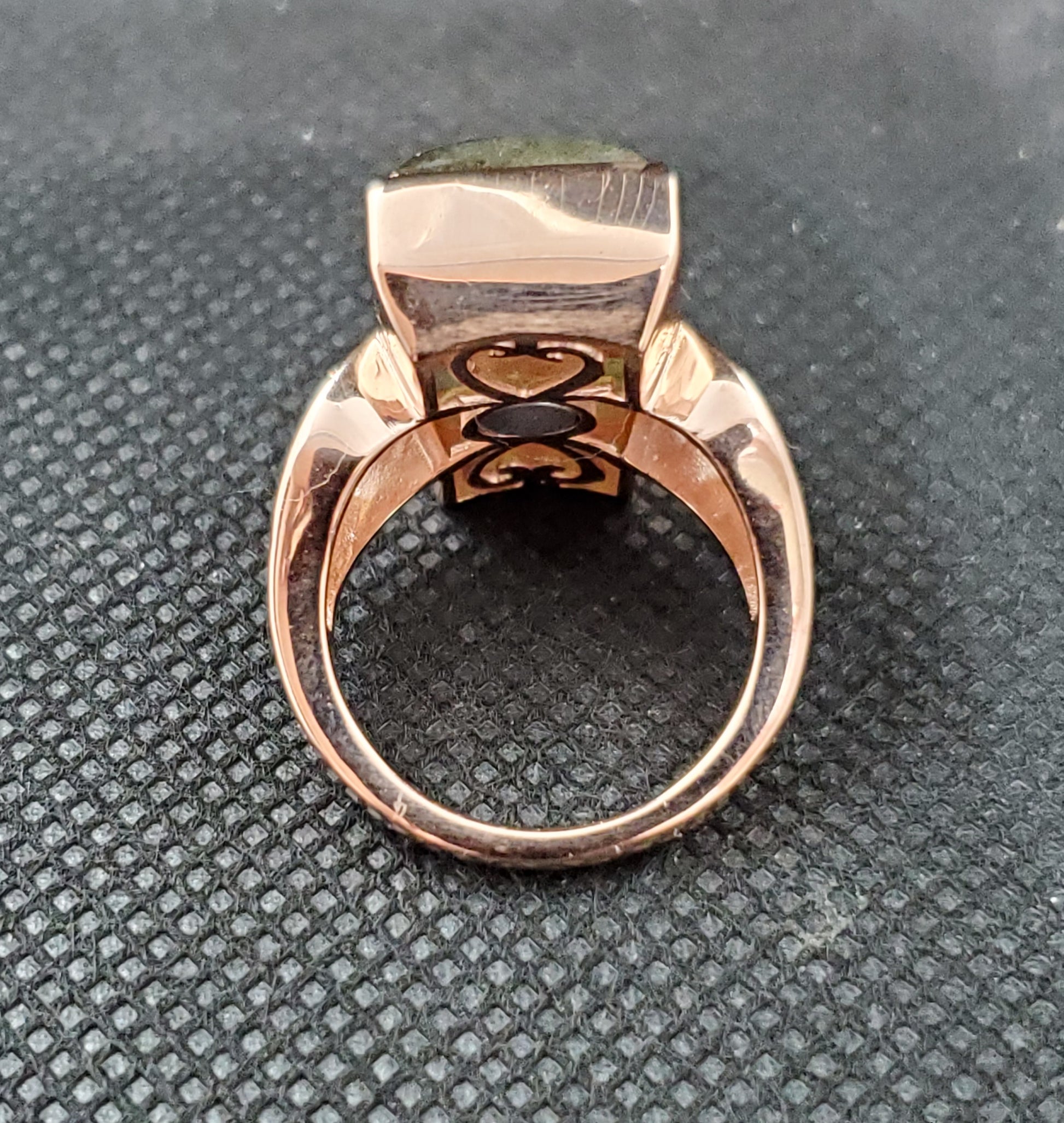 Majestic Malagasy Labradorite Solitaire Ring in 14K RG