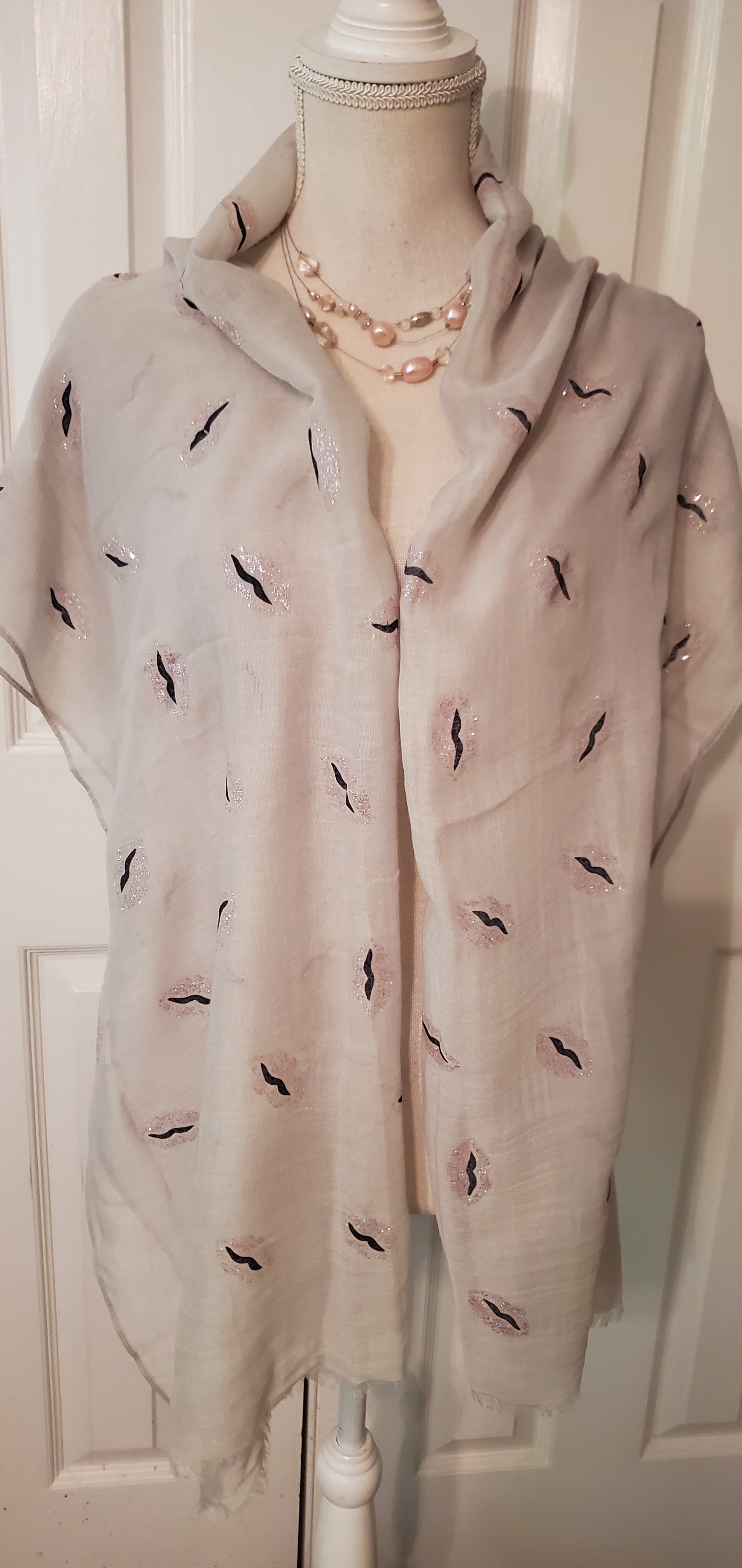 Grey Feather Print Pattern Scarf Cotton and Viscose