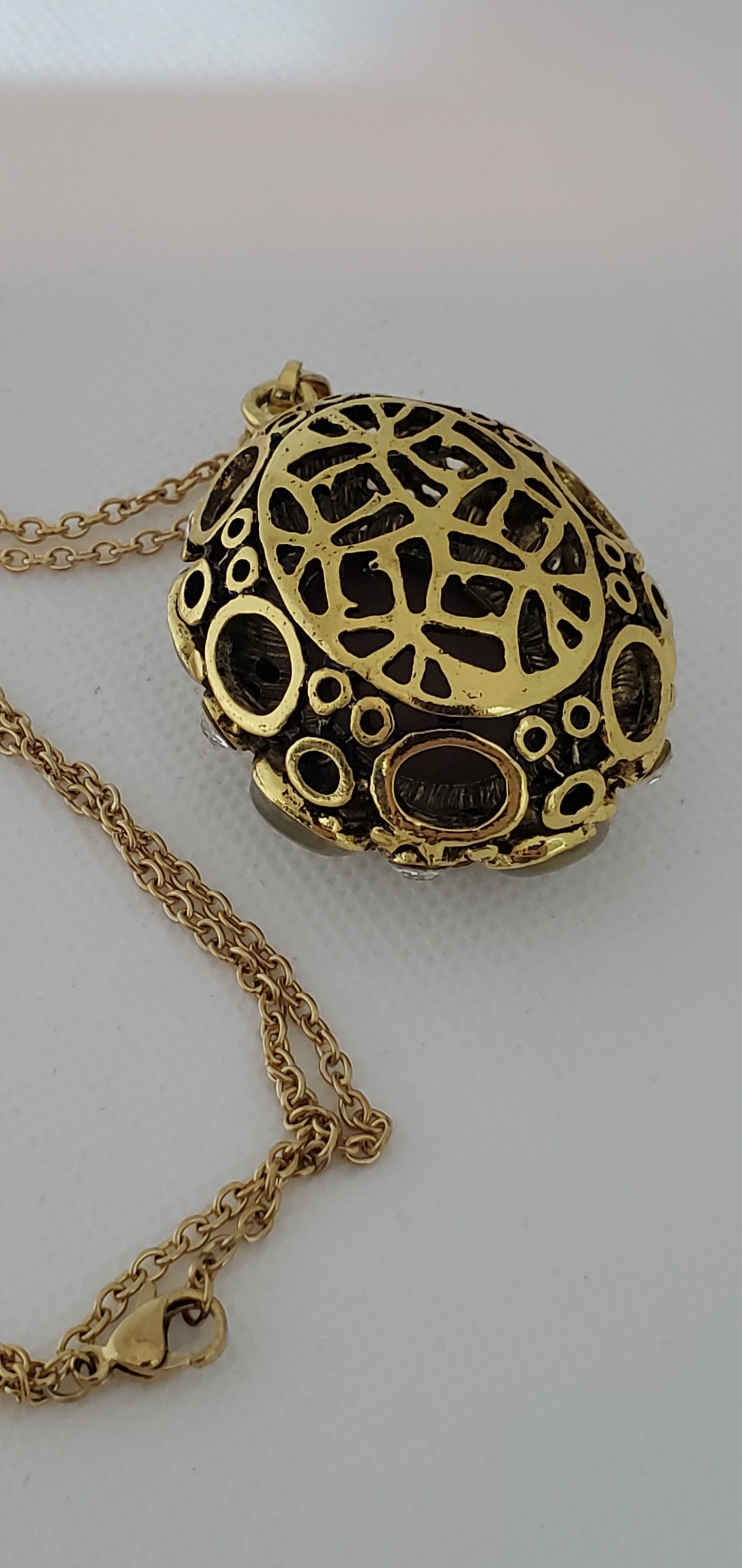 Tiger Eye Classic Cameo Pendant Necklace with Modern Twist