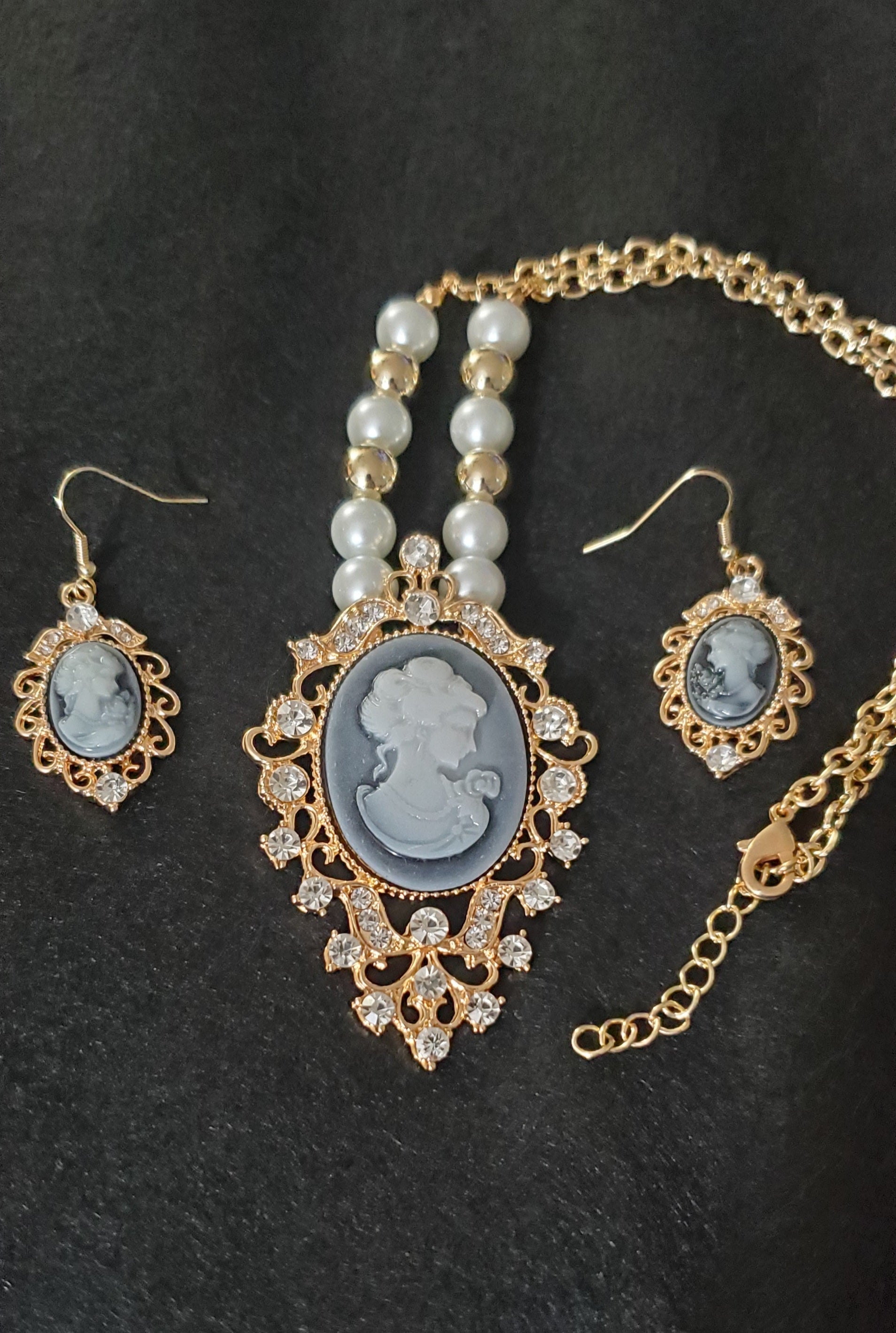 Smokey Gray Cameo Pendant Necklace and Earrings