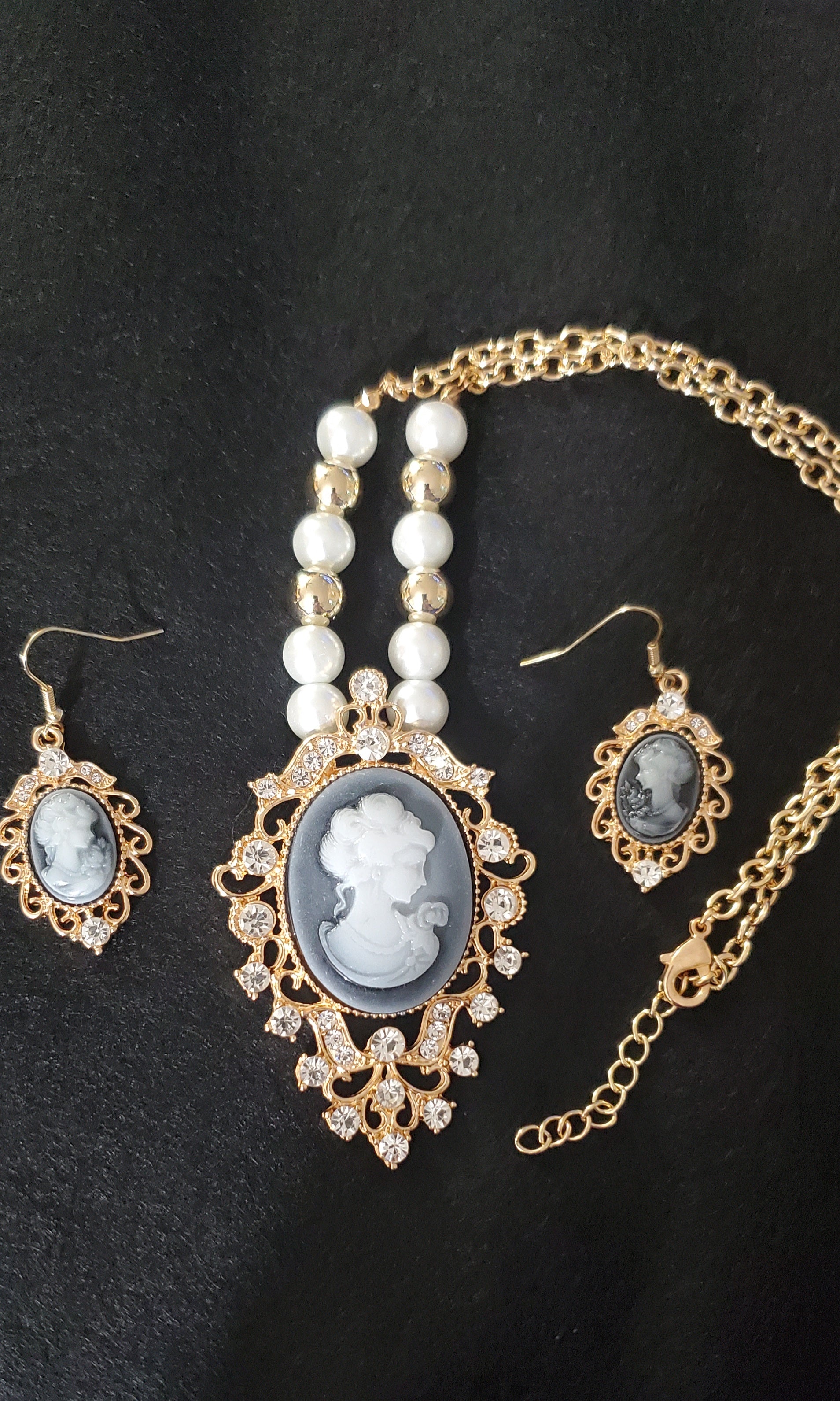 Smokey Gray Cameo Pendant Necklace and Earrings