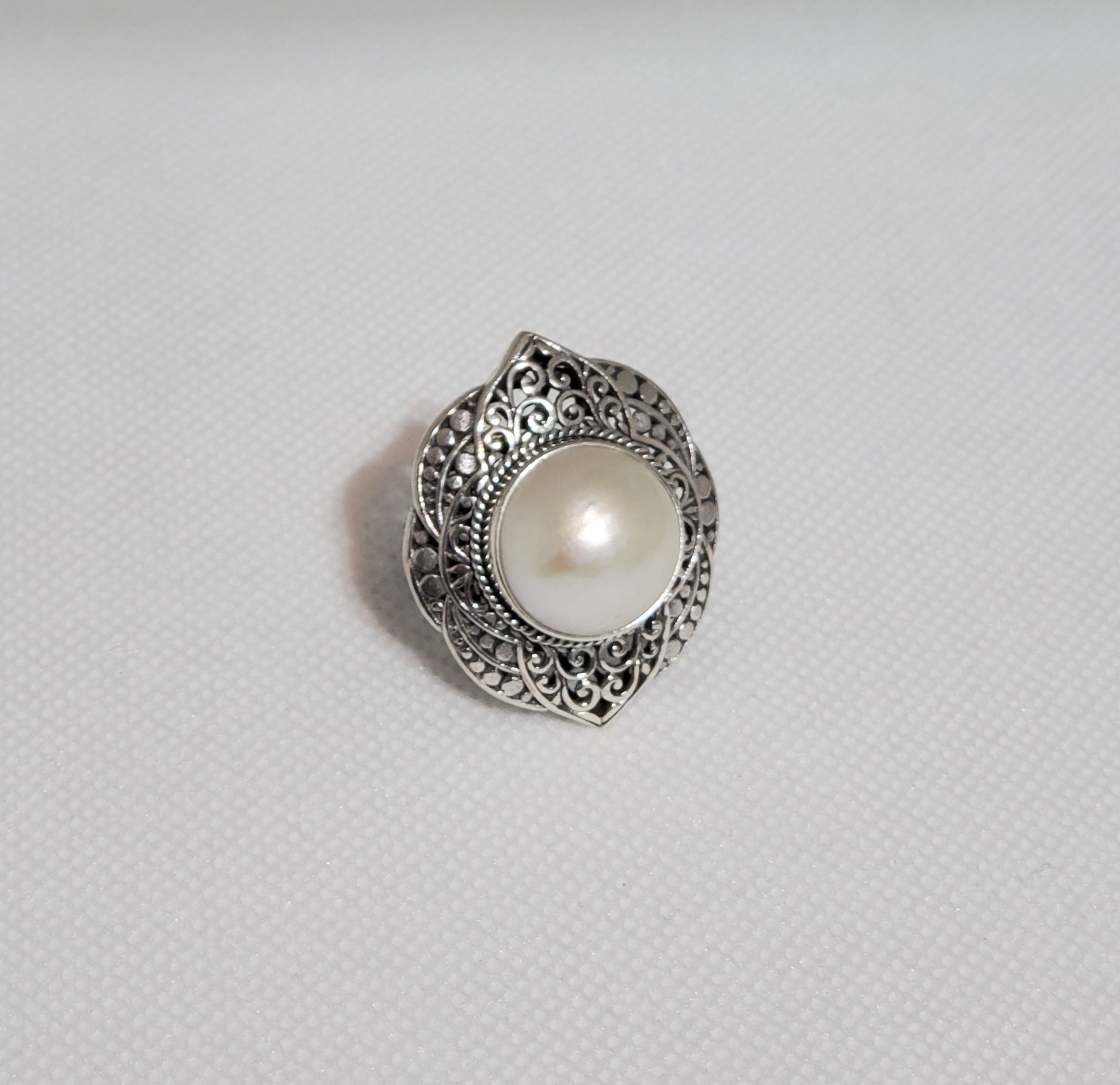BALI LEGACY White or Blue Mabe Pearl Sterling Silver Ring
