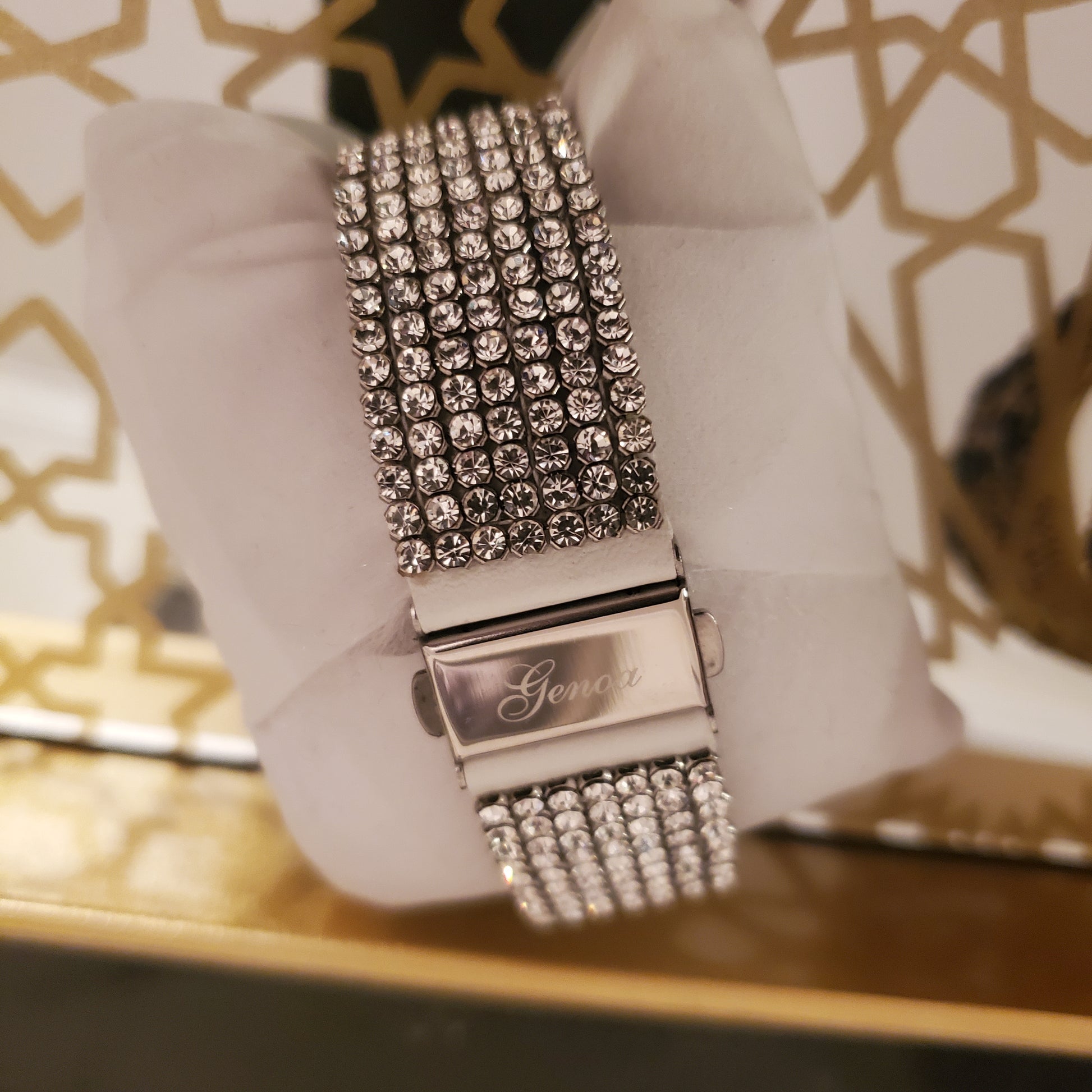 Striking, Classic and Elegant Ladies Crystal Watch