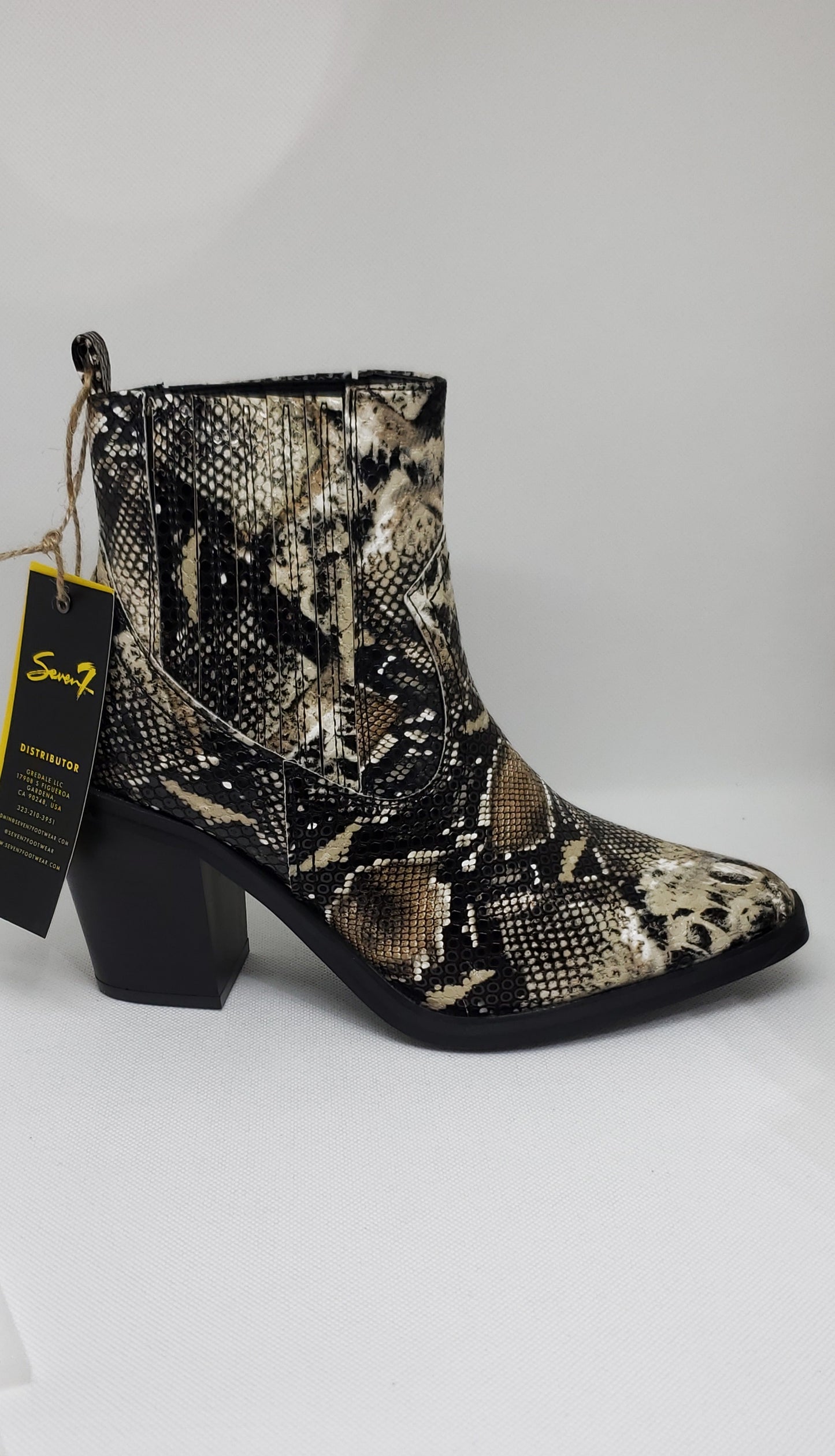 Seven7 Snakeskin Embossed Ankle Boots Size 6 New