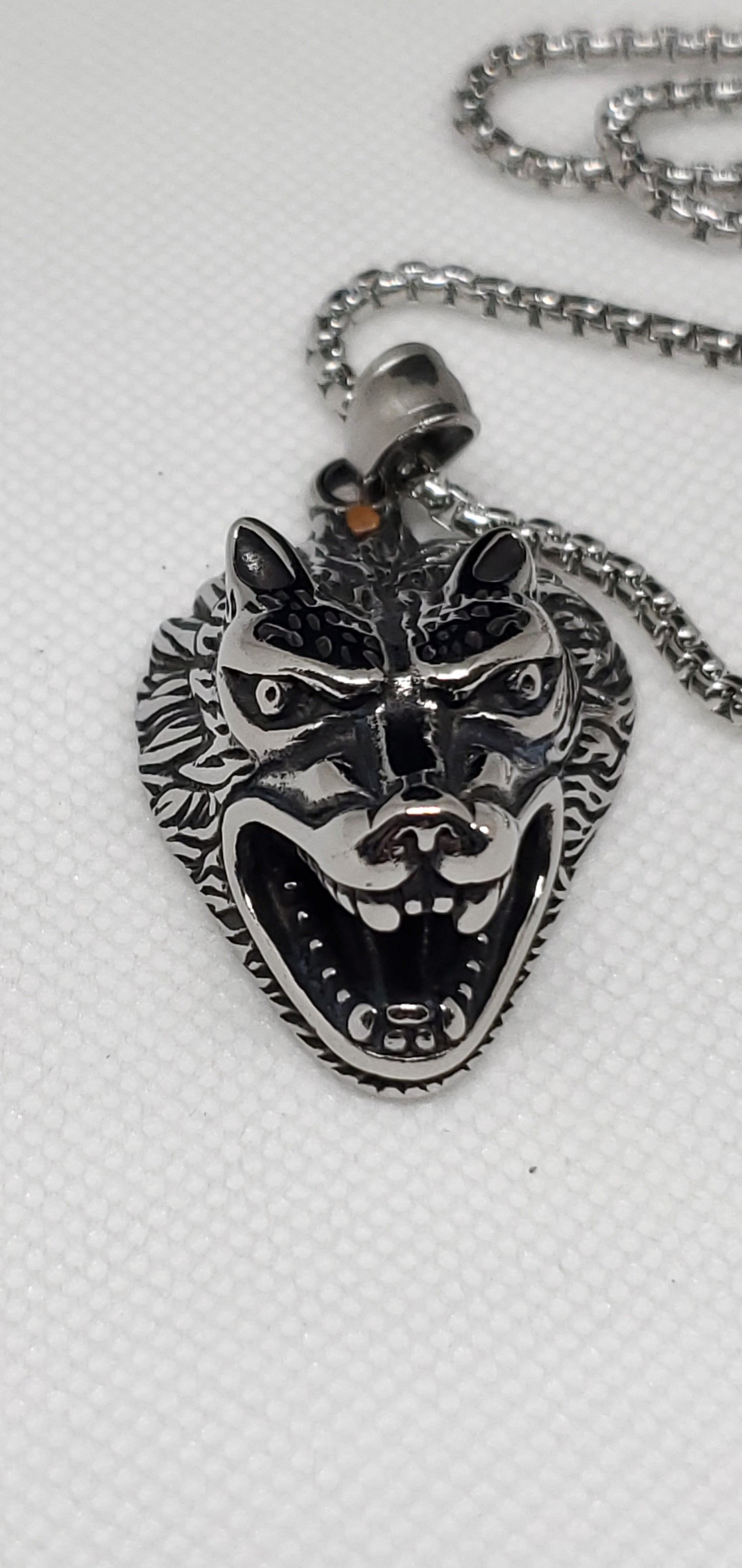 Wolf Earrings and Pendant Necklace 24 Inches