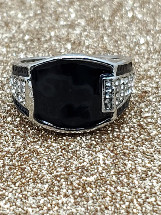 Men's Black Agate and Silver Ring Size 8, 11