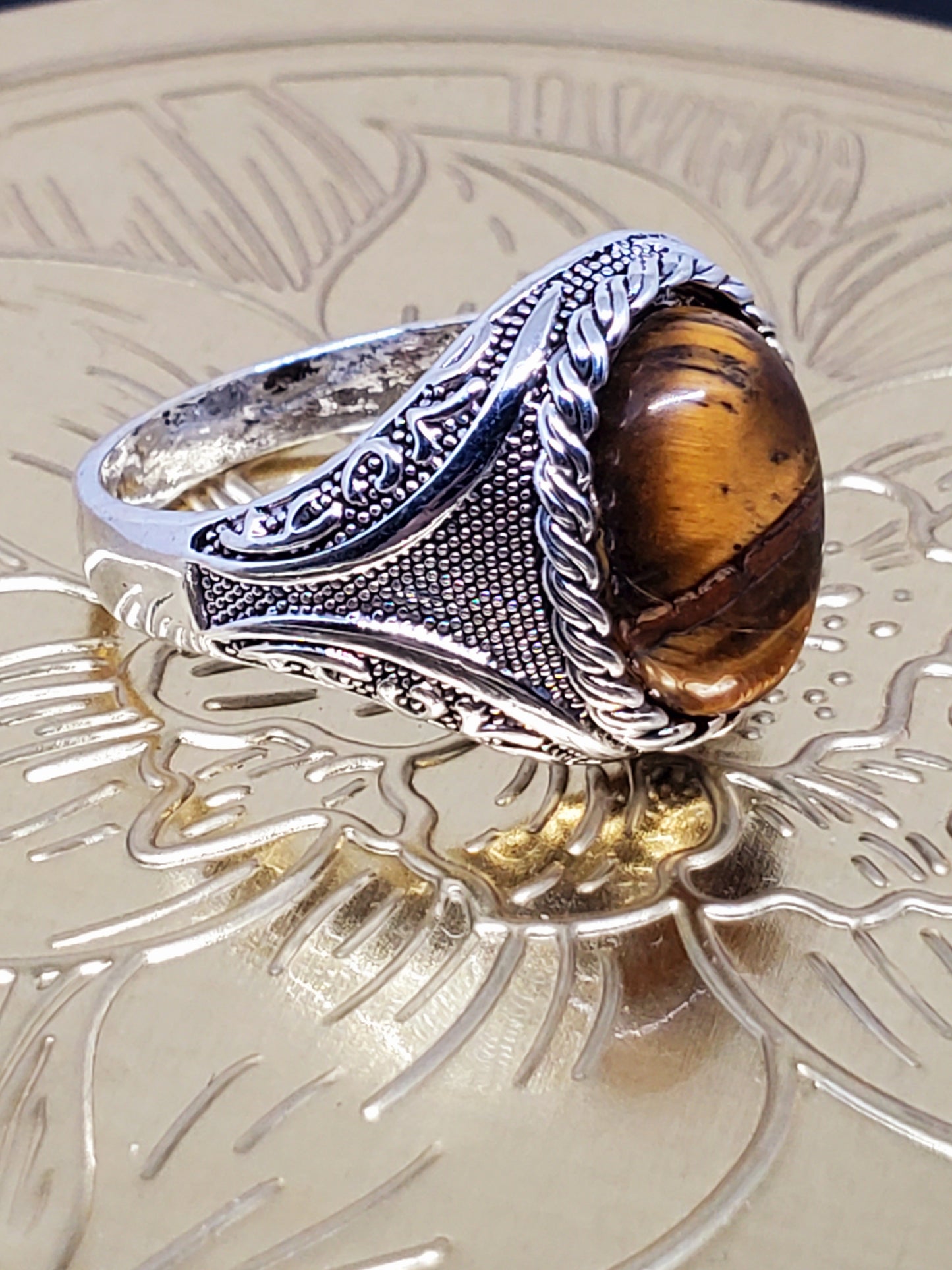 Sterling Silver Tiger's Eye Ring Size 9, 10.5