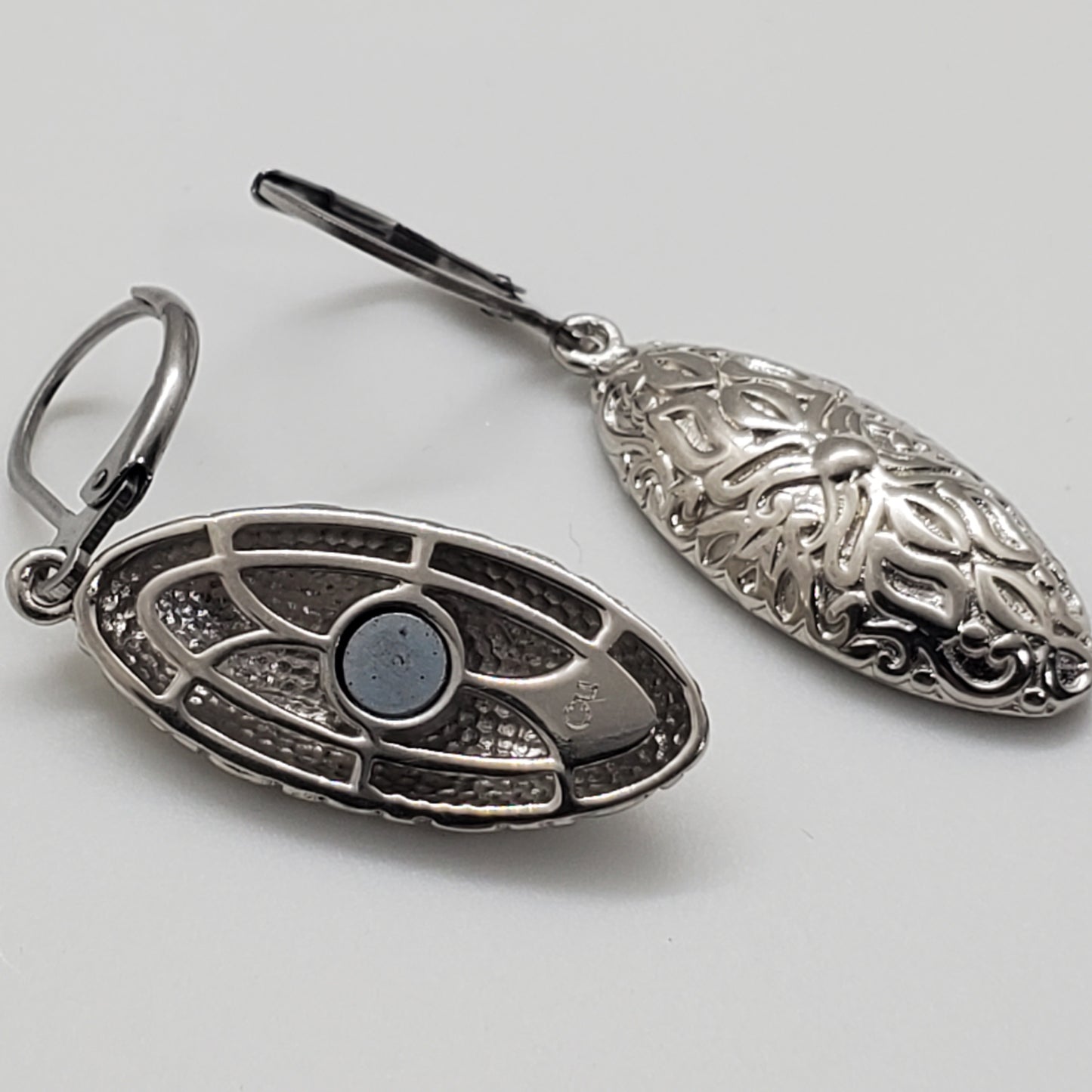 Women's Bali Fancy Platinum Earrings