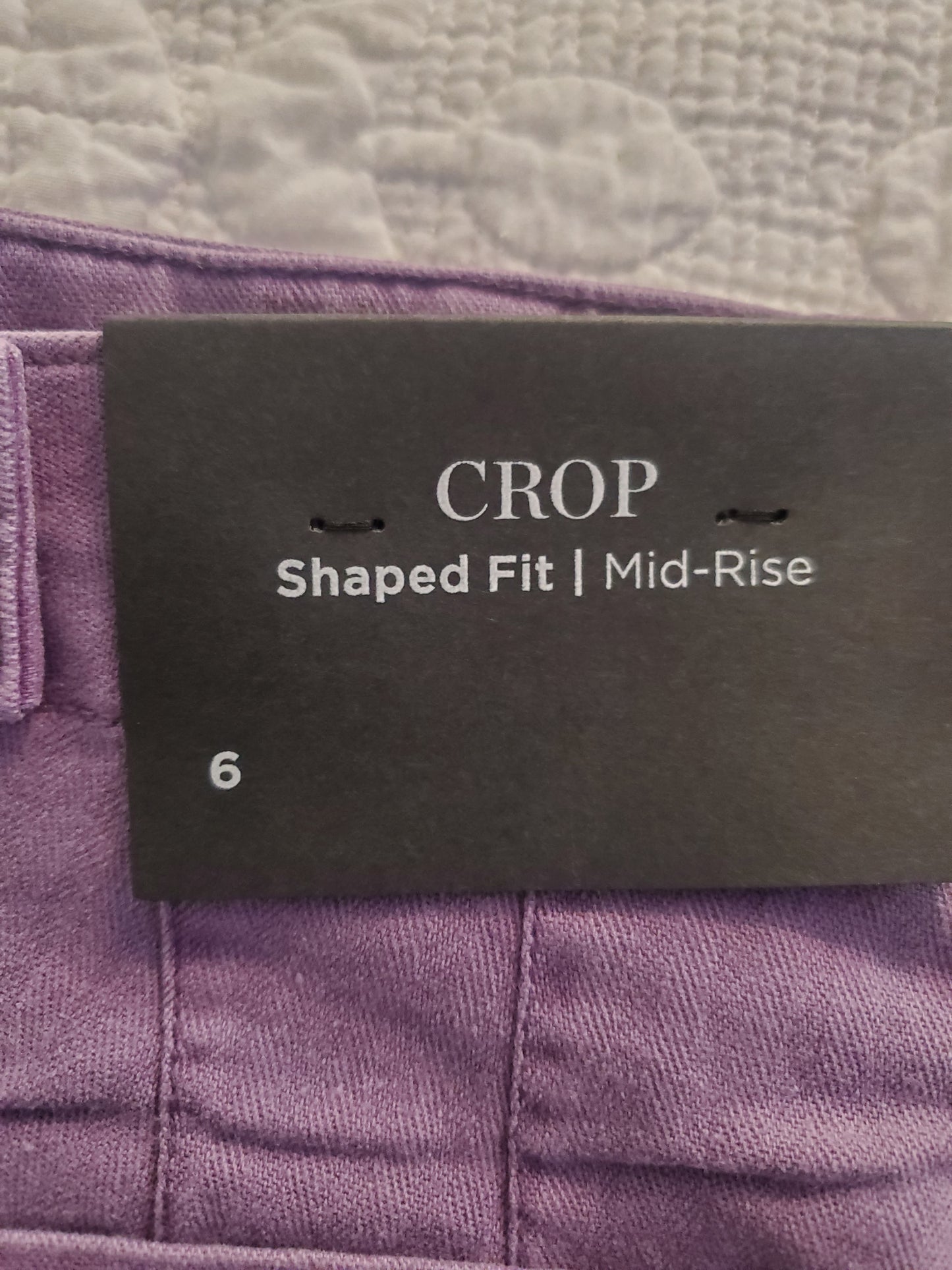 Baccini Light Purple Denim Capri (size 6)