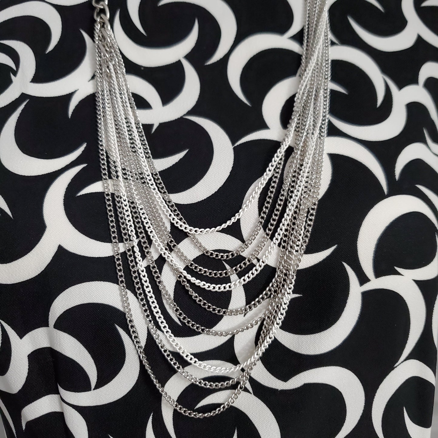 Stylish B&W A Line Dress Size 6