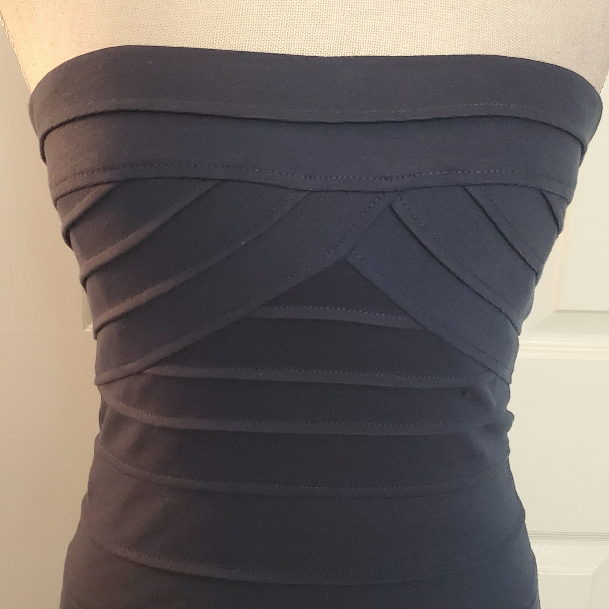 BCBGMAXAZRIA Navy Bandage Dress - Sz 2