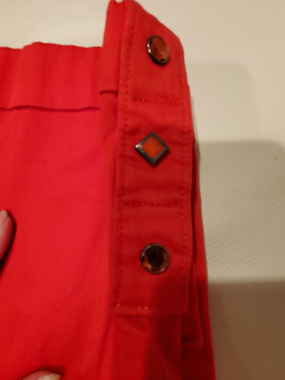 Ladies Capris Peter Nygard Size 6