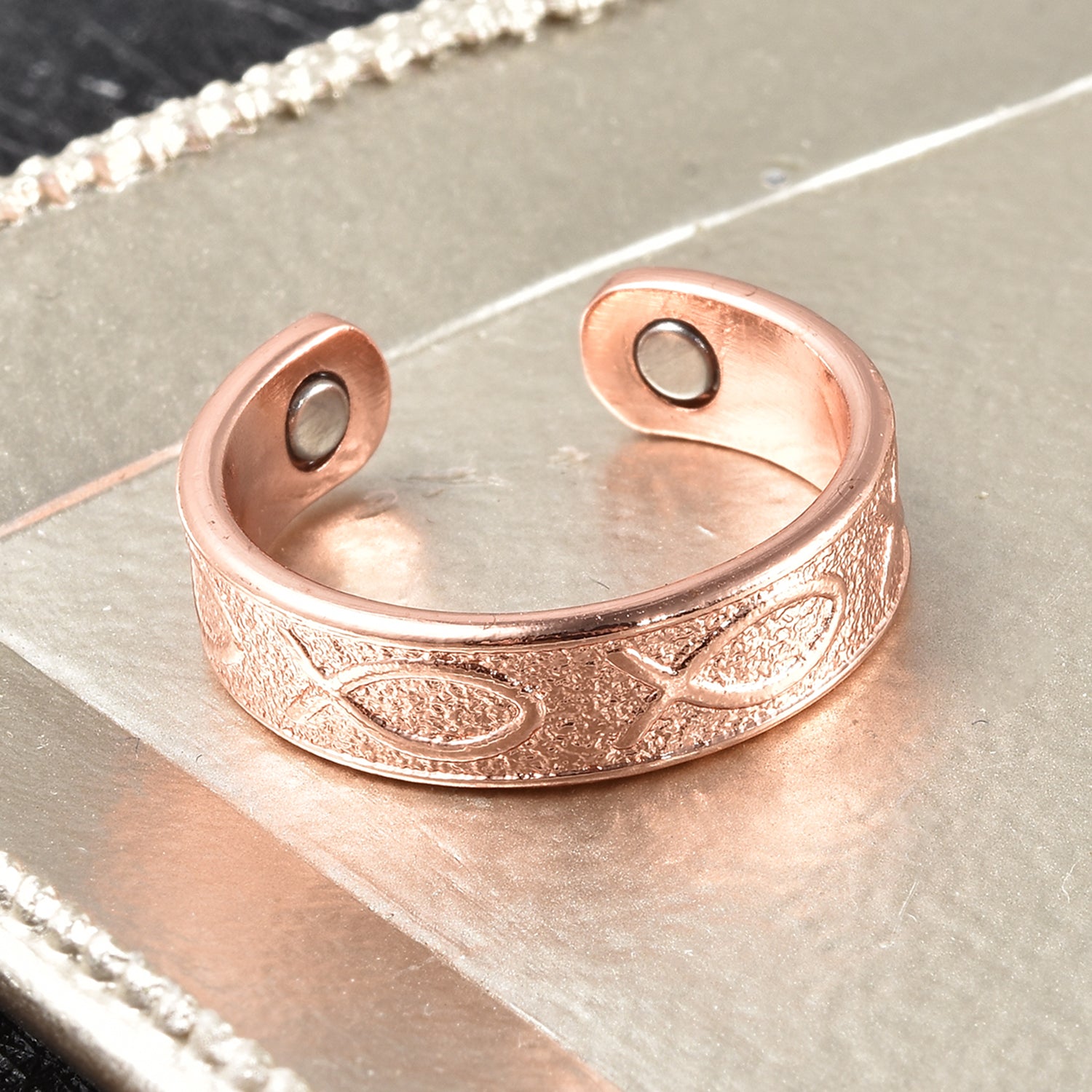 Magnetic By Design Rugged Pattern Open Shank Ring in Rosetone