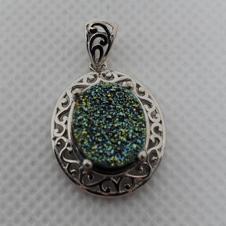 Iridescent Drusy Pendant Necklace
