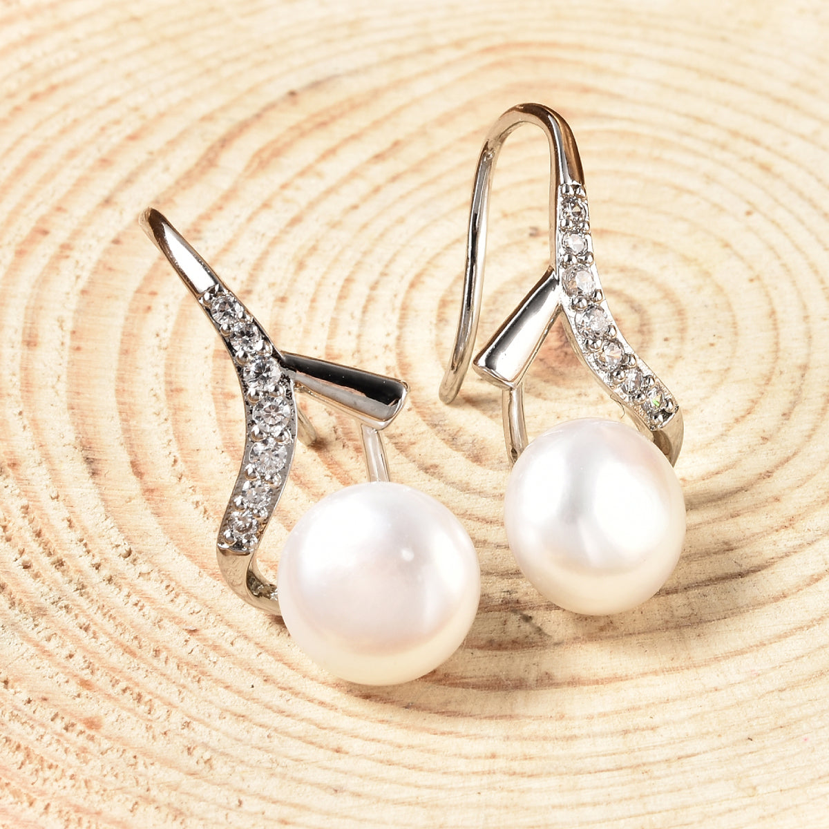 Women's White Freshwater Pearl Diamond Earrings