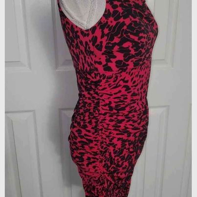 Buttery Soft Raspberry and Black Bodycon Women's Sleeveless Dress Size Small