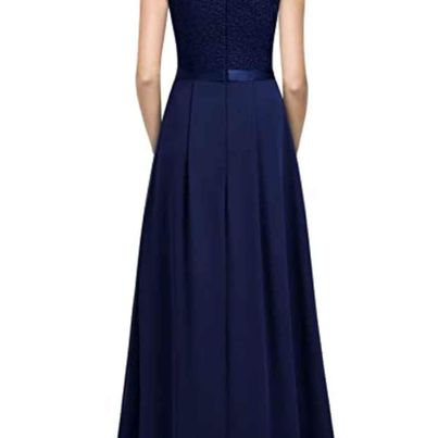 NWT Floral Lace-capped Sleeve Pleated Skirt Evening Homecoming Dress Size Medium