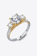 Load image into Gallery viewer, 2 Carat Moissanite Contrast Ring

