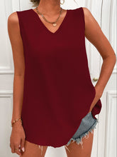 Load image into Gallery viewer, V-Neck Curved Hem Tunic Tank
