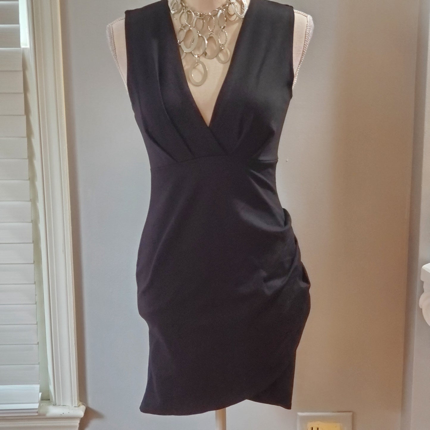 Lulus Black V-Neck Bodycon Dress - Sz Small