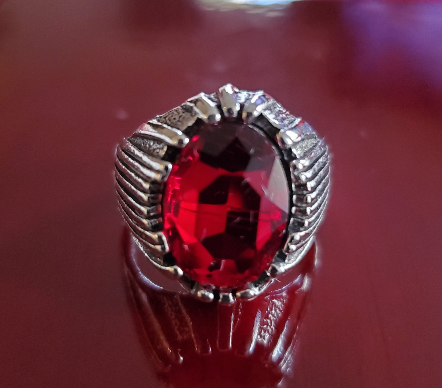 Red Stone Unisex Ring Size 8