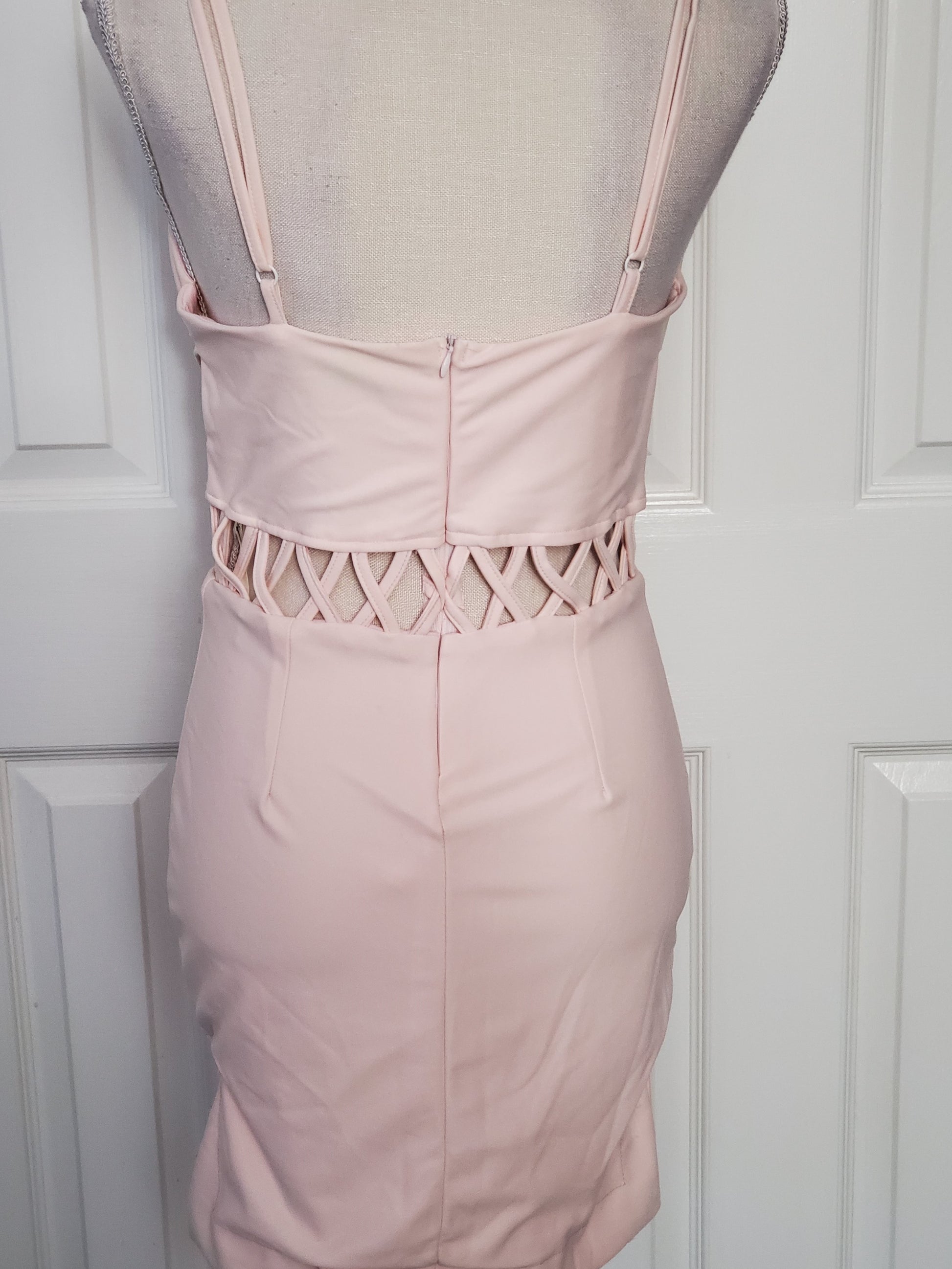 Pink Bodycon Dress with Cutout Size Medium