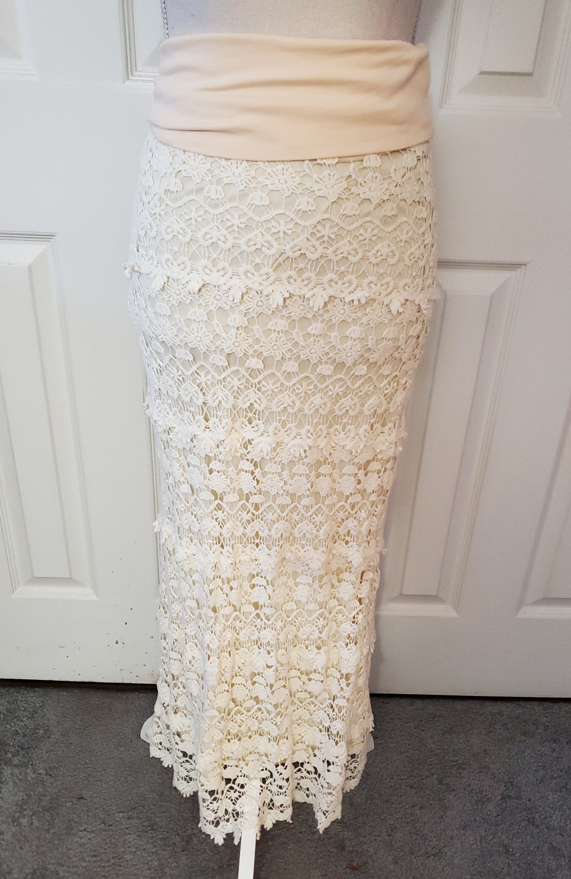 Convertible Lace Dress/ Skirt Size Medium