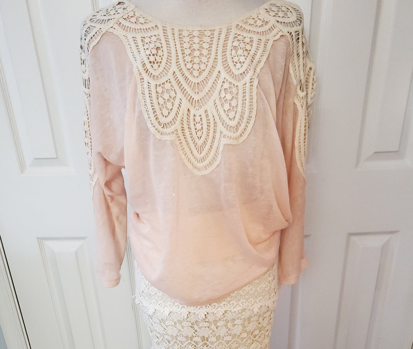 Pretty Pink Lace Top 3/4 Sleeves