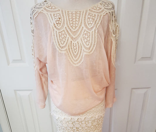 Pretty Pink Lace Top 3/4 Sleeves