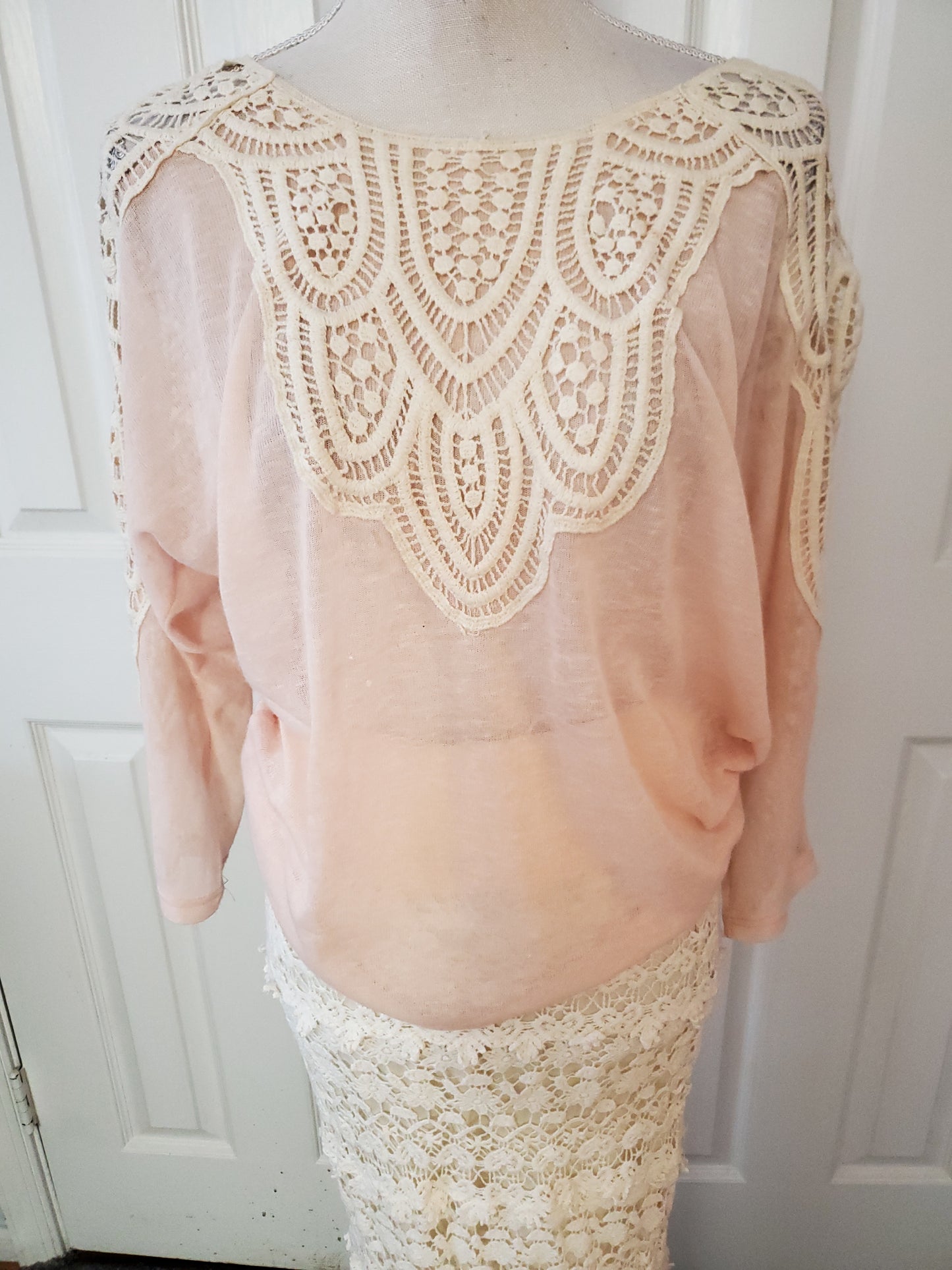 Pretty Pink Lace Top 3/4 Sleeves