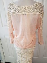 Load image into Gallery viewer, Pretty Pink Lace Top 3/4 Sleeves
