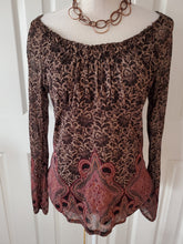 Load image into Gallery viewer, Ladies Long Sleeve Off the Shoulder Top Size Small
