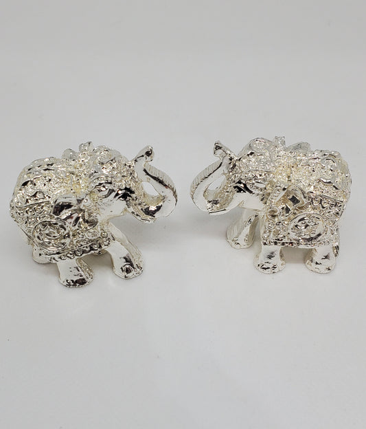 × Set of 2 Handcrafted Silver Elephant Table Décor