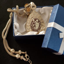 Load image into Gallery viewer, Champagne Cameo Pendant Necklace
