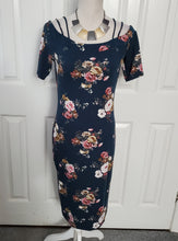 Load image into Gallery viewer, Super Soft Blue Floral Print Dress Size Large
