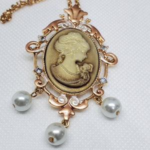 Beautifully Crafted Cameo Pearl Necklace