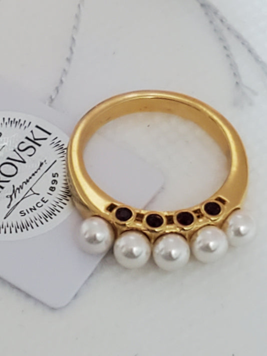 5 Pearl Crystal 18K YG Ring Size 6