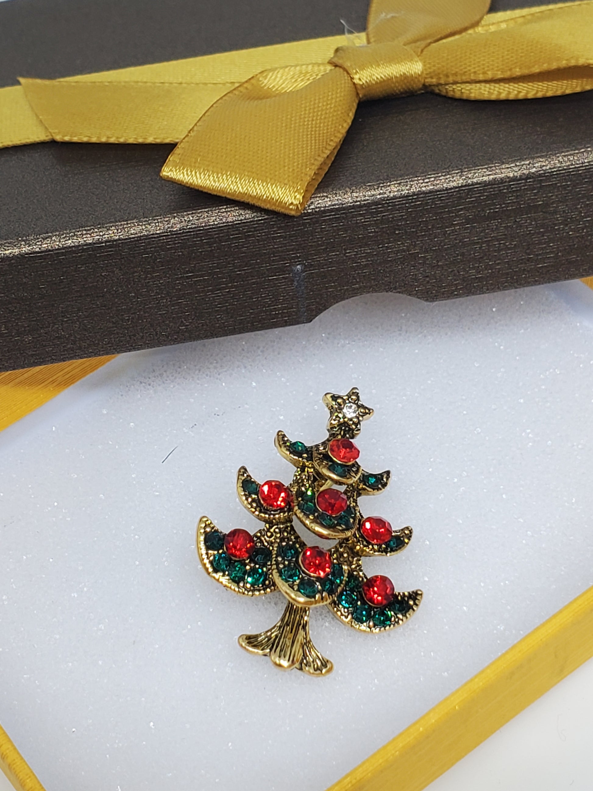 Merry Christmas Brooches