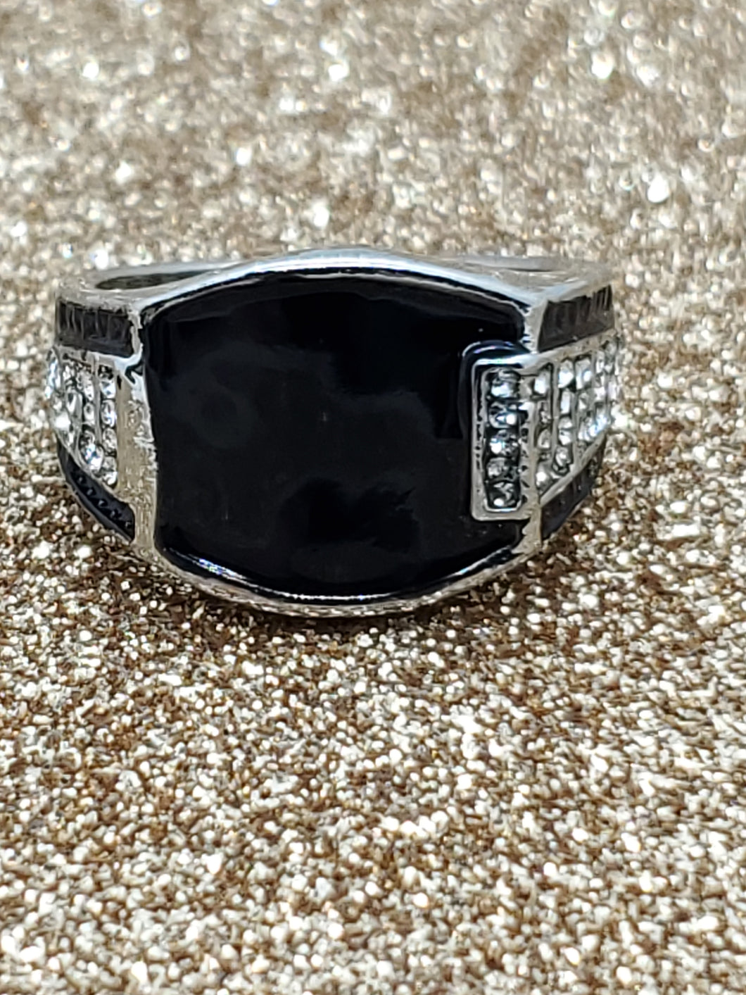 Men's Black Agate and Silver Ring Size 8, 11