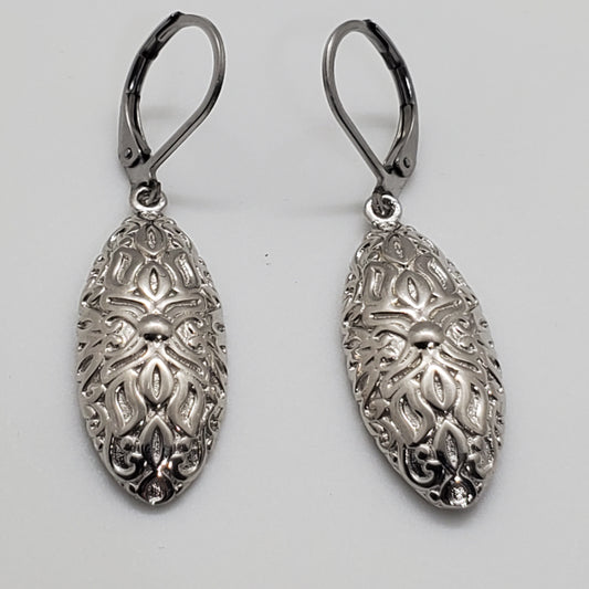 Women's Bali Fancy Platinum Earrings