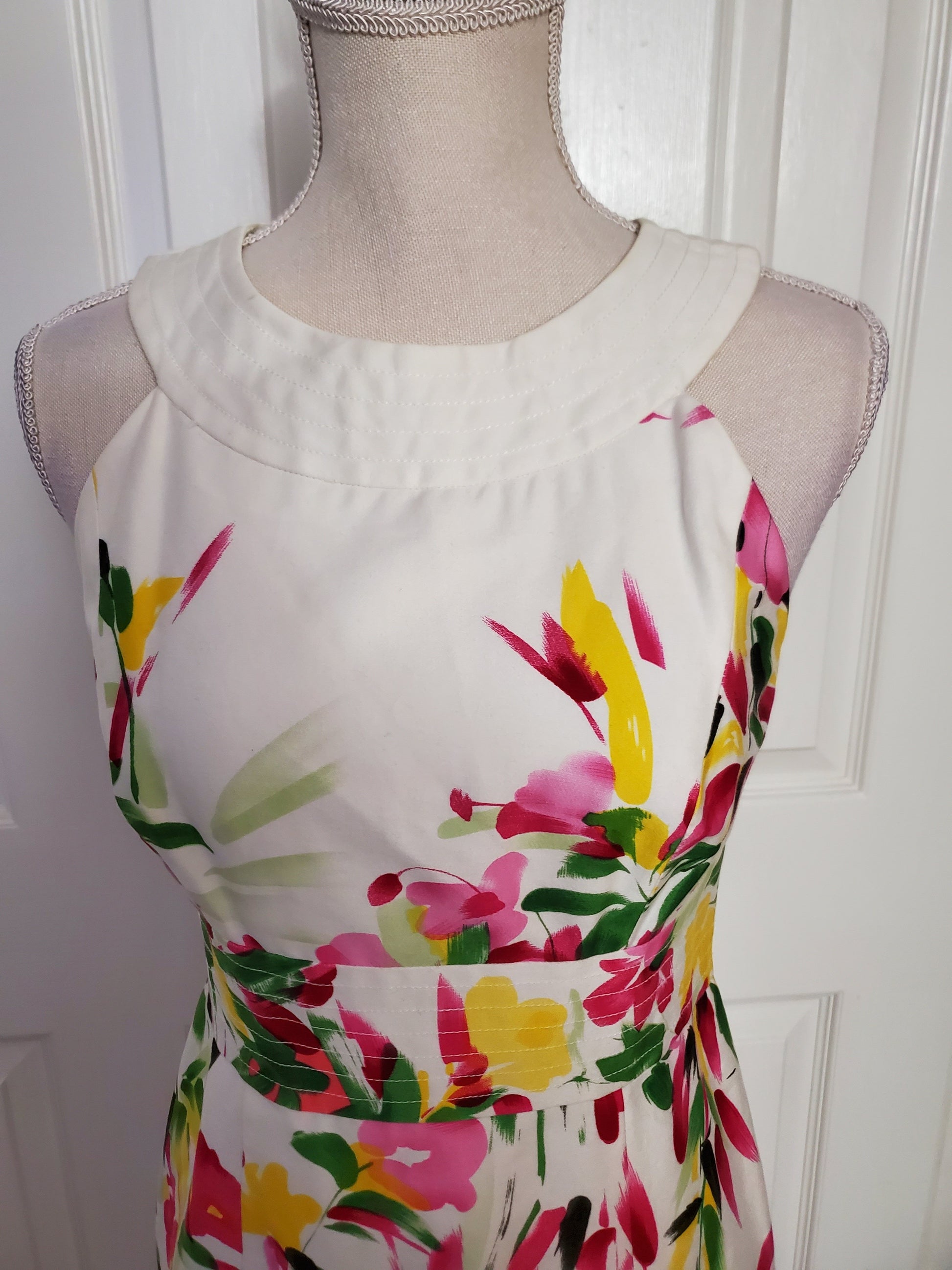 Floral Splash Print Sheath Dress Size 4