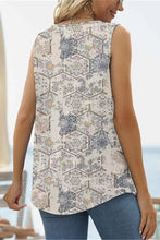 Load image into Gallery viewer, Printed Square Neck Curved Hem Tank
