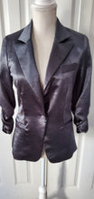 Load image into Gallery viewer, Satin 3/4 Sleeved Blazer
