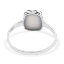 Load image into Gallery viewer, Beautiful Mother of Pearl Ring - Size 6
